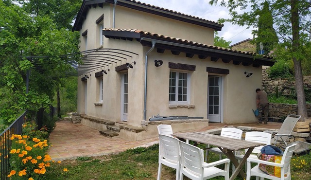 Charming gîte with swimming pool south Ardèche L'Oustal