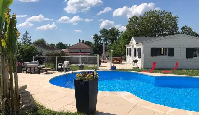 Charming house in Velet with pool and terrace