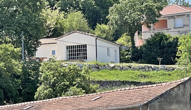 CHARMING HOUSE OF FULL FOOT OVERLOOKING THE COLINE