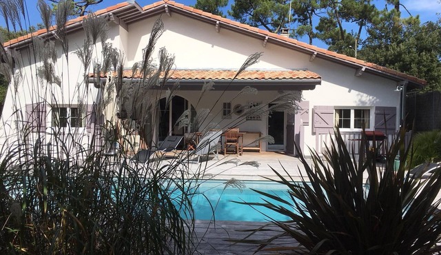 Charming villa Pyla sur Mer with heated pool - for 8 people