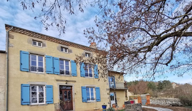 Chateau / Country House