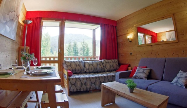 Comfortable 1-Bedroom Apt with Balcony, Pets Allowed in Valmorel