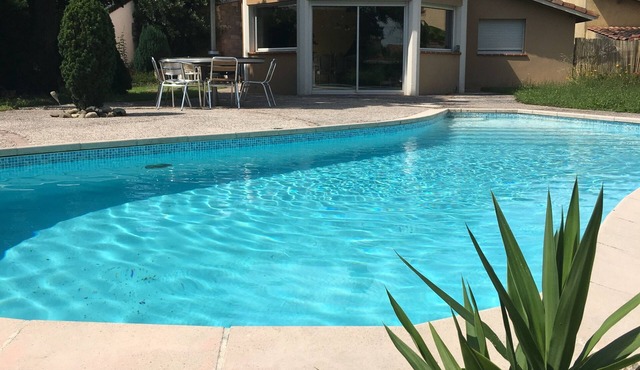 Comfortable house with swimming pool