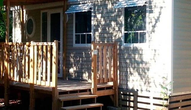 Comfortable Mobile Home with Terrace in Collias