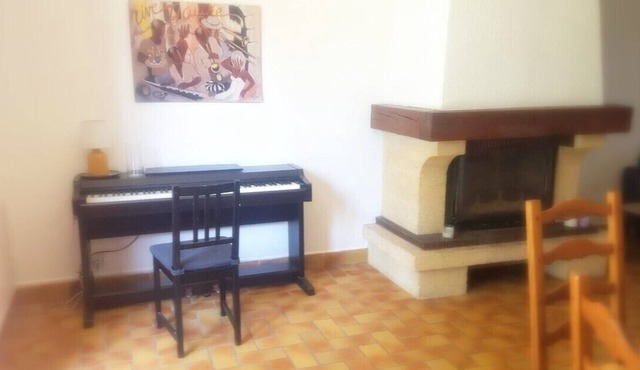 Comfortable Villa with 4 Bedrooms, Nature and Calm near Paris
