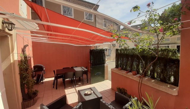 Cosy 3-bedroom apartment with private terrace in the heart of Pierrelatte