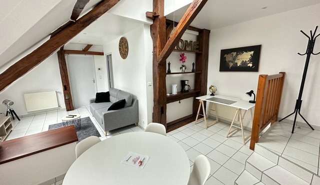 Cosy apartment, close to all amenities yet in a quiet location