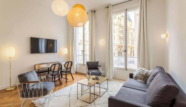 Cosy apartment in Sentier village - 1 bedroom - Steps from Montorgueil market - Montmartre by Habitat Parisien