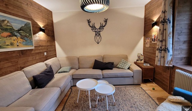 Cosy chalet-style house
