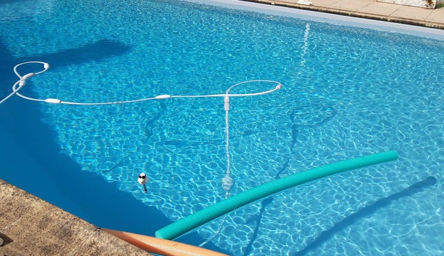 Cottage 'Fontcouverte - Gîte' with Shared Pool, Shared Terrace and Wi-Fi
