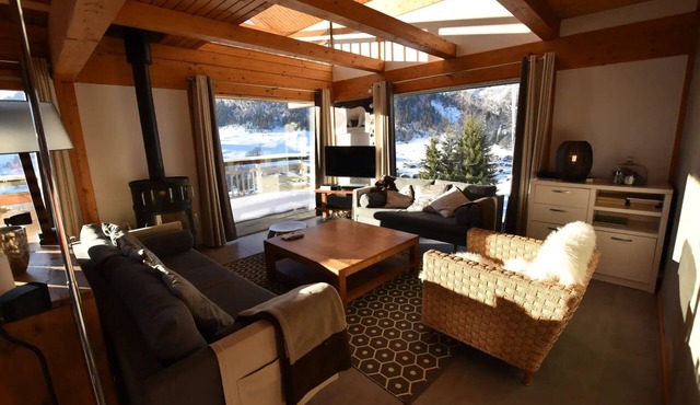 Cottages for 11 People