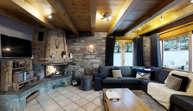 Cottages for 11 People