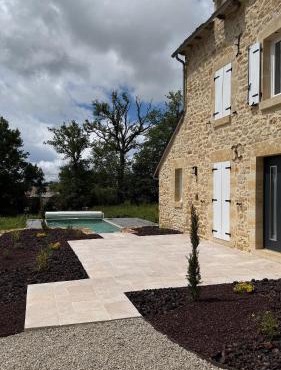 Cougoustal a vacation rental with pool 12 people Aveyron