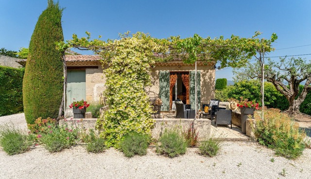 Country House "Le Cyprès"