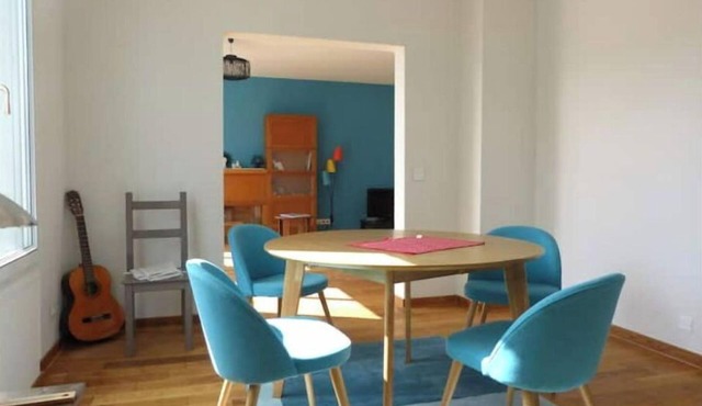 Cozy detached house 1 km from Paris