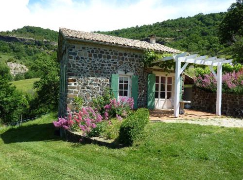 Cozy Family Home in Saint-Pons