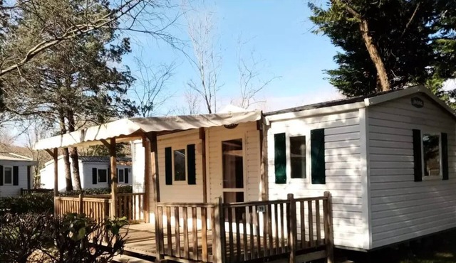 Cozy Mobile Home with TV, Air Conditioning, and Wi-Fi - 2 bedrooms - 4 guests