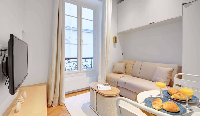 Cozy Studio in Le Marais by Place des Vosges