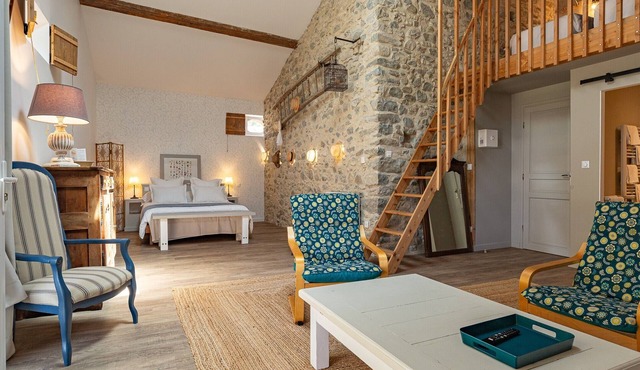 Crocus Guest Room: Family-Friendly, Air-Conditioned, Countryside, Mountain View