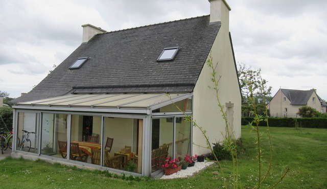 DETACHED HOUSE 100 M2 ON A 936 M2 ENCLOSED PLOT AT THE END OF A CUL-DE-SAC in Porspoder
