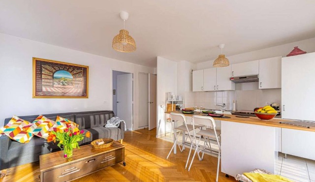 Discover Le Korrigan de Massy, a charming apartment in a luxury residence