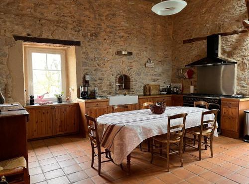 Domaine de Fangal, Pgeonnier 2p, maison 8p - piscine 25m - gîtes climatisés