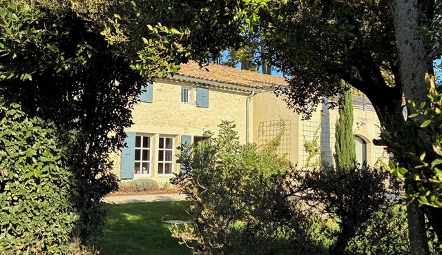 Drôme Provençale Detached house in 18th century property, tennis access