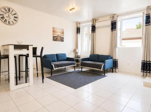Duplex climatisé avec 2 chambres proche centre ville