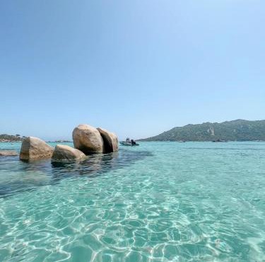 Duplex vue mer EXCEPTIONNELLE en Corse du sud proche plage - le 180Corse in Conca