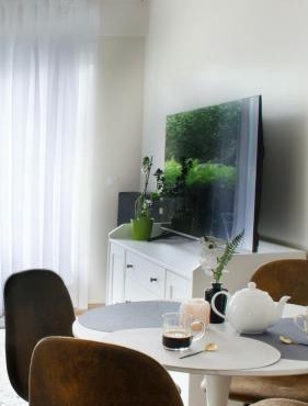 Elegance w mobile Wi-Fi 7' to RER B Paris direct line Airports CDG and ORY