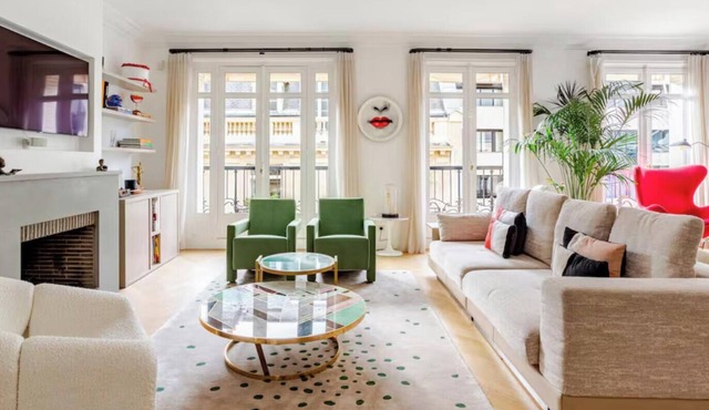 Elegant 170m² Paris Apartment near Eiffel Tower