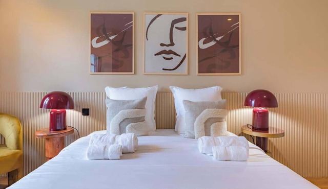 Elegant bright and air-conditioned 2 Bedroom apartment in Bastille