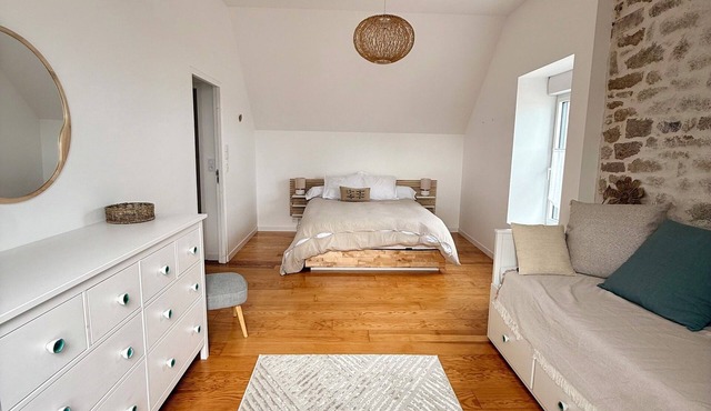 Exceptional house facing Lesconil harbour - Panoramic sea view - Due south