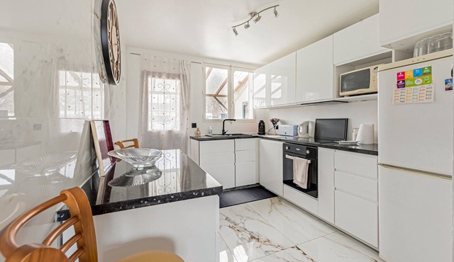 Family-friendly vacation home in the southern suburbs of Paris.