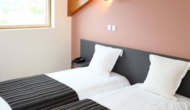 FASTHOTEL LE RALE DES GENETS - Un hôtel FH COLLECTION