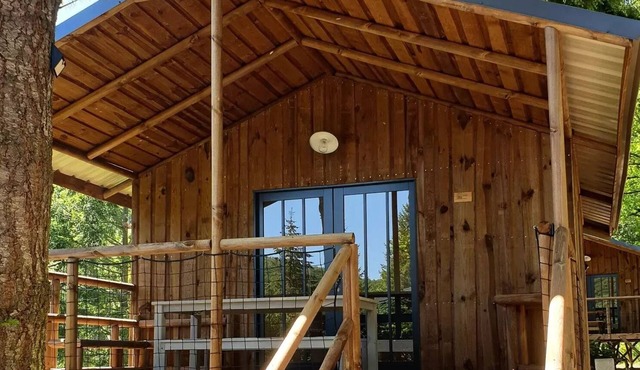Flower Camping Le Belvédère * - Premium cabin MARILHOU - 2 bedrooms 4 persons