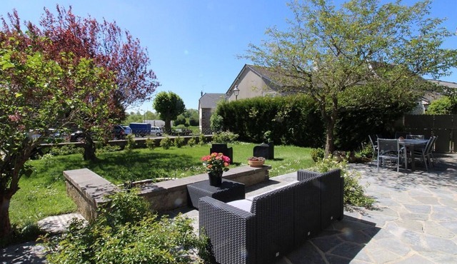 Gite Neuvéglise-sur-Truyère-Sériers, 3 bedrooms, 6 persons