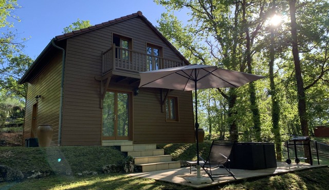Fully-equipped, renovated chalet near Souillac in the Dordogne