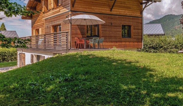 Fully renovated mountain chalet with 5 bedrooms and a large garden
