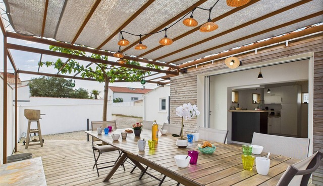 Fully renovated house for 10 – terrace