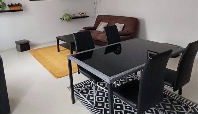 Furnished tourist accommodation between station and city of gastronomy and wine