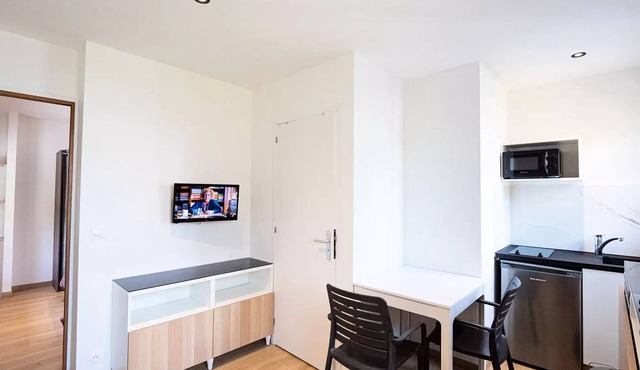 Furnished VF1 2 persons