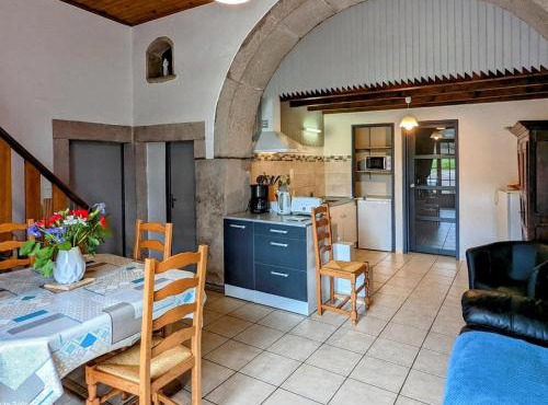 Gîte de charme à Saint-Bresson, proche activités nature - FR-1-583-476