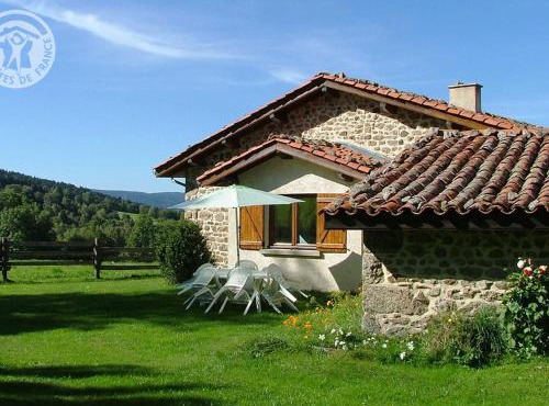 Gîte en pierre 6 pers avec cheminée à Sauvain - FR-1-496-42