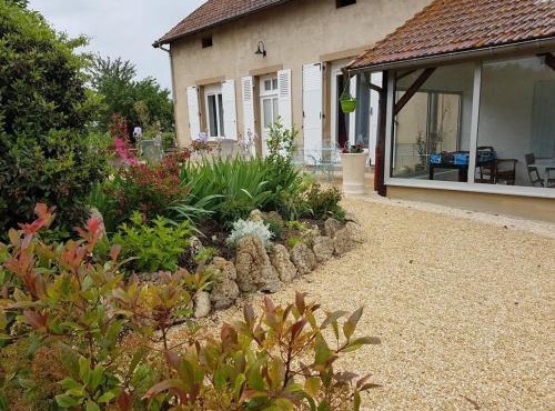 Gîte familial rénové à la campagne avec jardin - FR-1-489-61