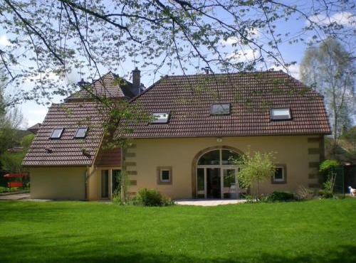 Gîte Le Séquoia: Confort pour 17 personnes, idéal pour randonner dans les Vosges Saônoises - FR-1-583-426