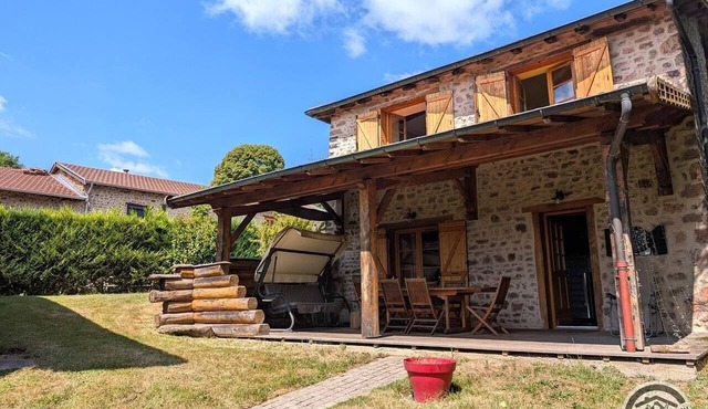 Gîte Le Serdoret - POULE-LES-ECHARMEAUX