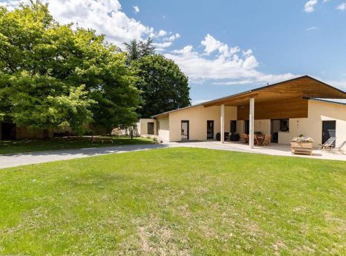 Gîte moderne et lumineux à Gy avec grand salon, jardin et jeux pour enfants - FR-1-583-457