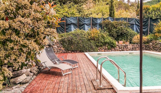 Gîte piscine privée dans Mas