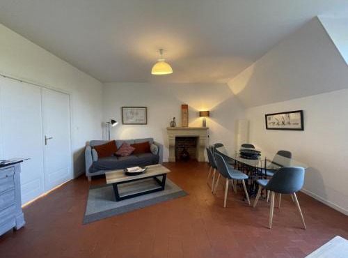 Gîte rénové au Château d'Avrilly, 3 chambres, animaux acceptés, wifi à Trévol - FR-1-489-73